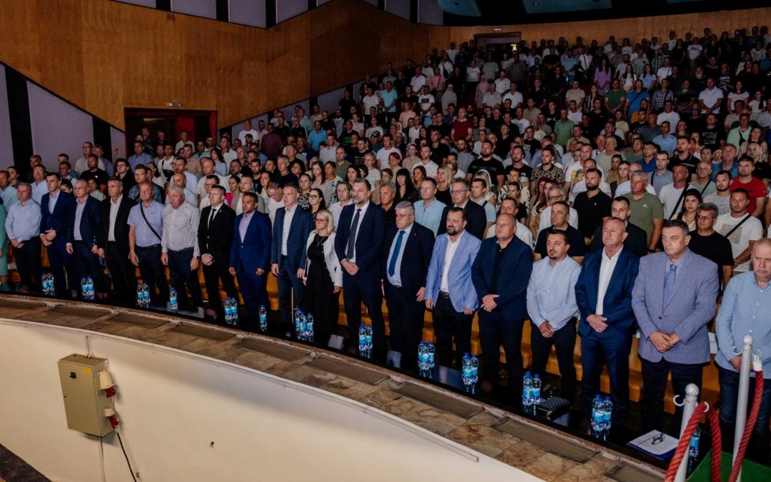 U Banovićima održana Akademija povodom 1. godišnjice smrti dr. Mirsada Kukića