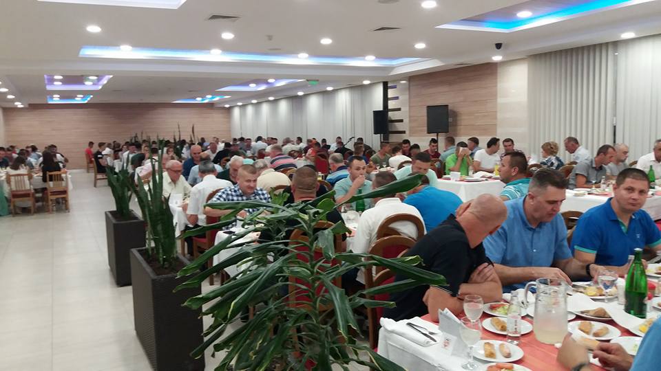 Preko 250 članova i simpatizera PDA na iftaru u Gradačcu